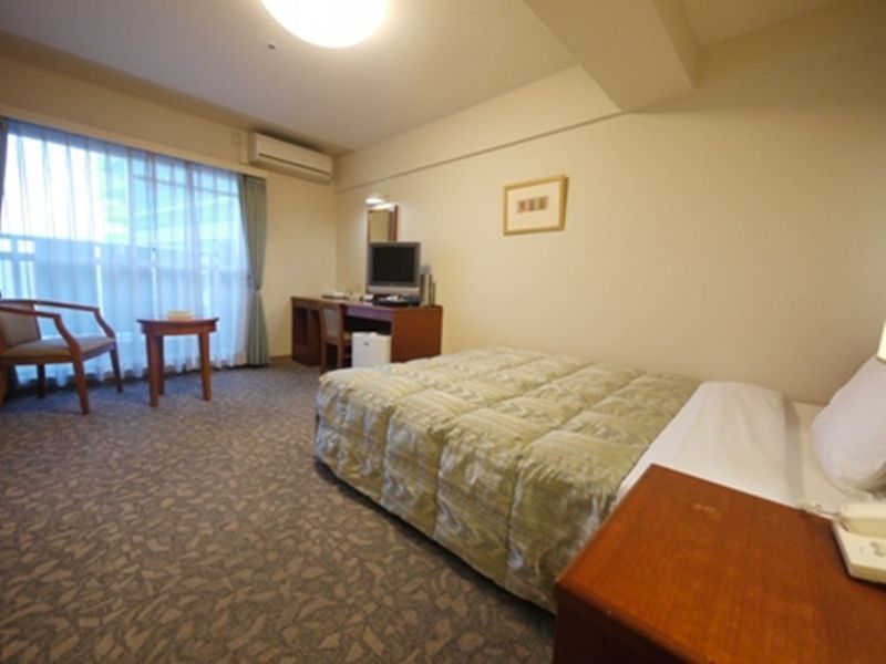 Hotel Route-Inn Kumamoto Ekimae Экстерьер фото