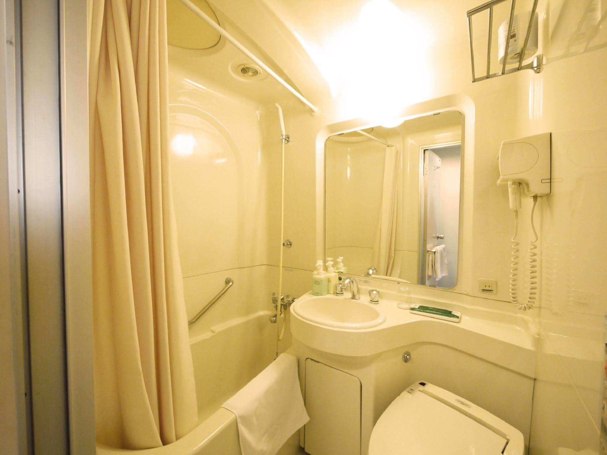 Hotel Route-Inn Kumamoto Ekimae Экстерьер фото